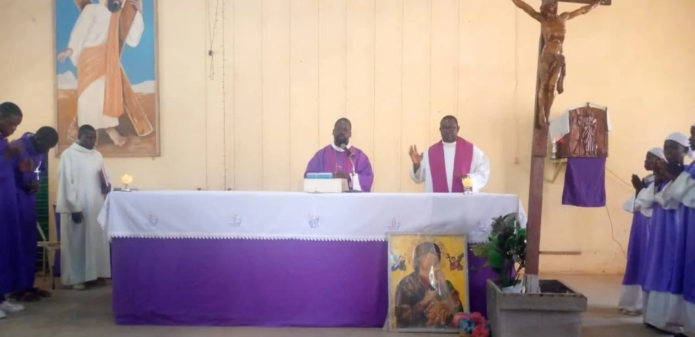 Mass in Burkina Faso
