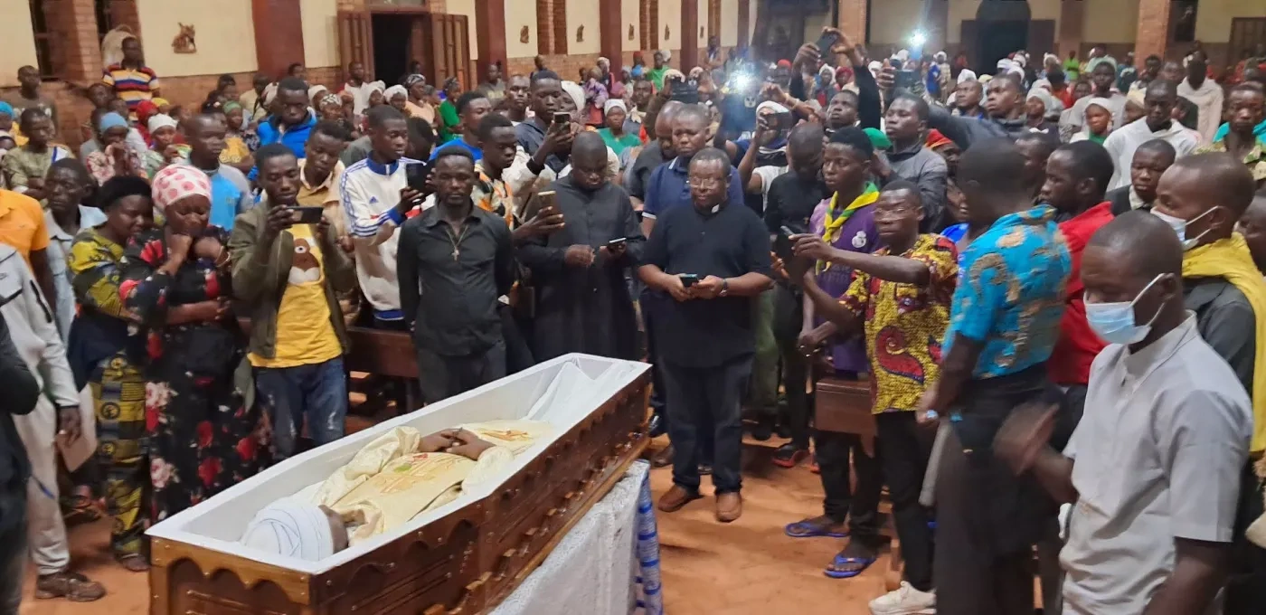 Funeral Mass and burial of Father Crépin Martial Monga (© Diocese of Bangassou)
