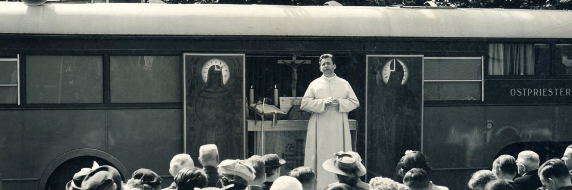 Father Werenfried van Straaten chapels of wheels