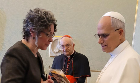 ACN UK National Director Dr Caroline Hull with Pope Leo 
