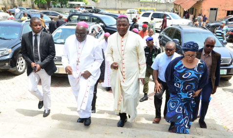 Bishop Jude Arogundade entering the St Francis Xavier Church shortly after the massacre in 2022 