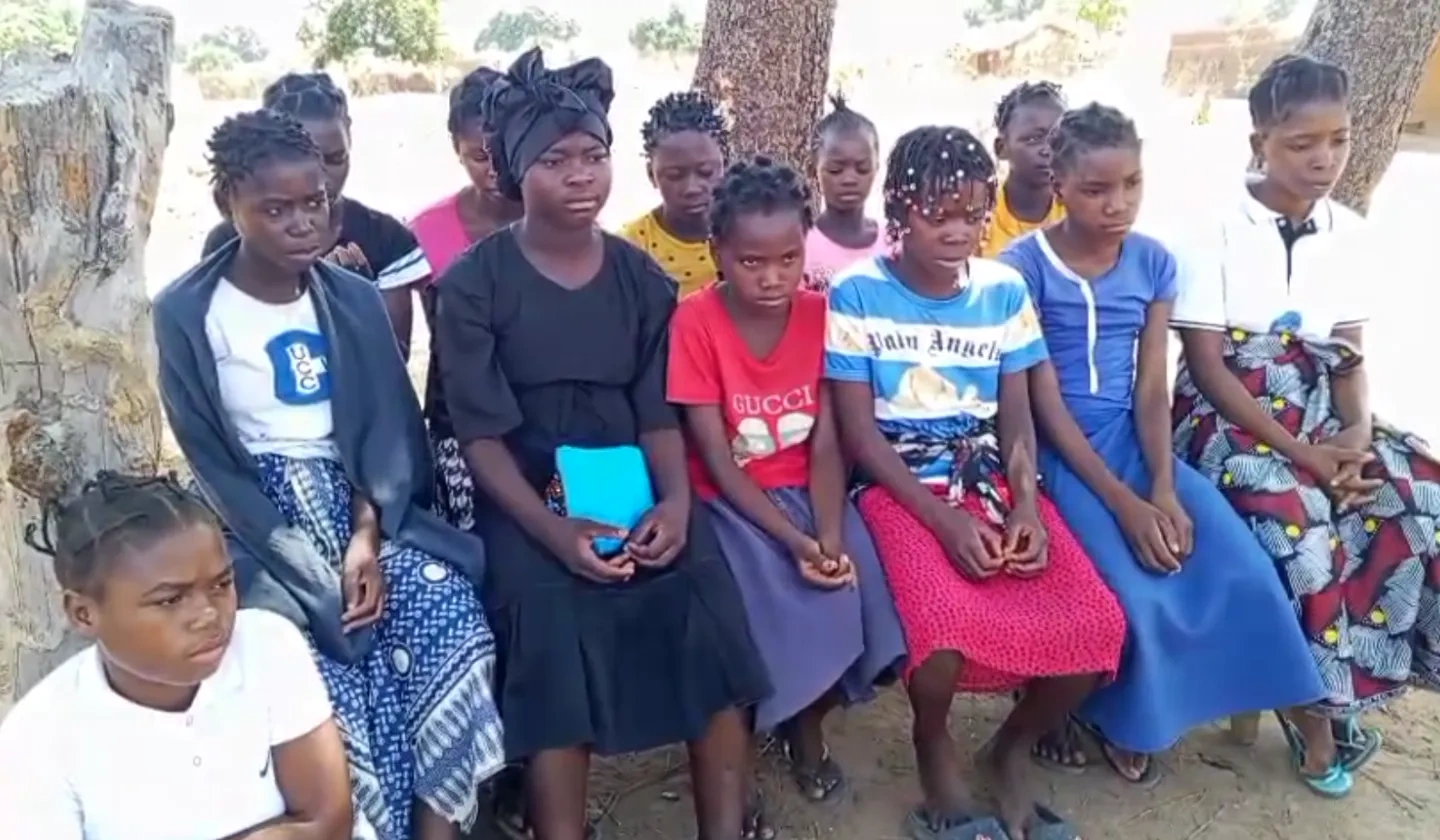 Women and children in Ntele camp