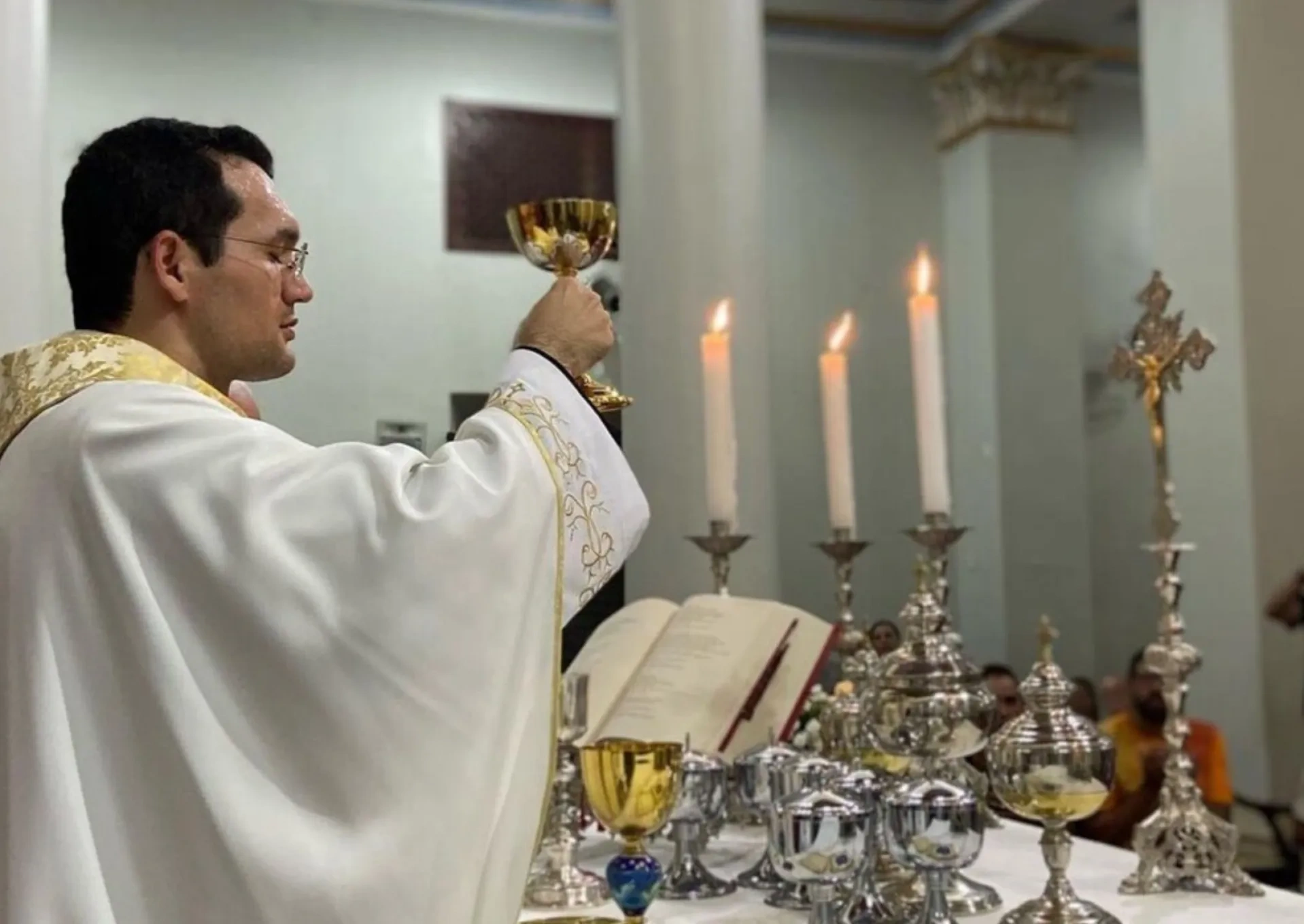 Easter celebrations in a Mass in Brazil