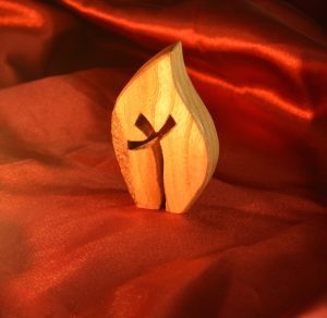 Small wooden Cross/flame