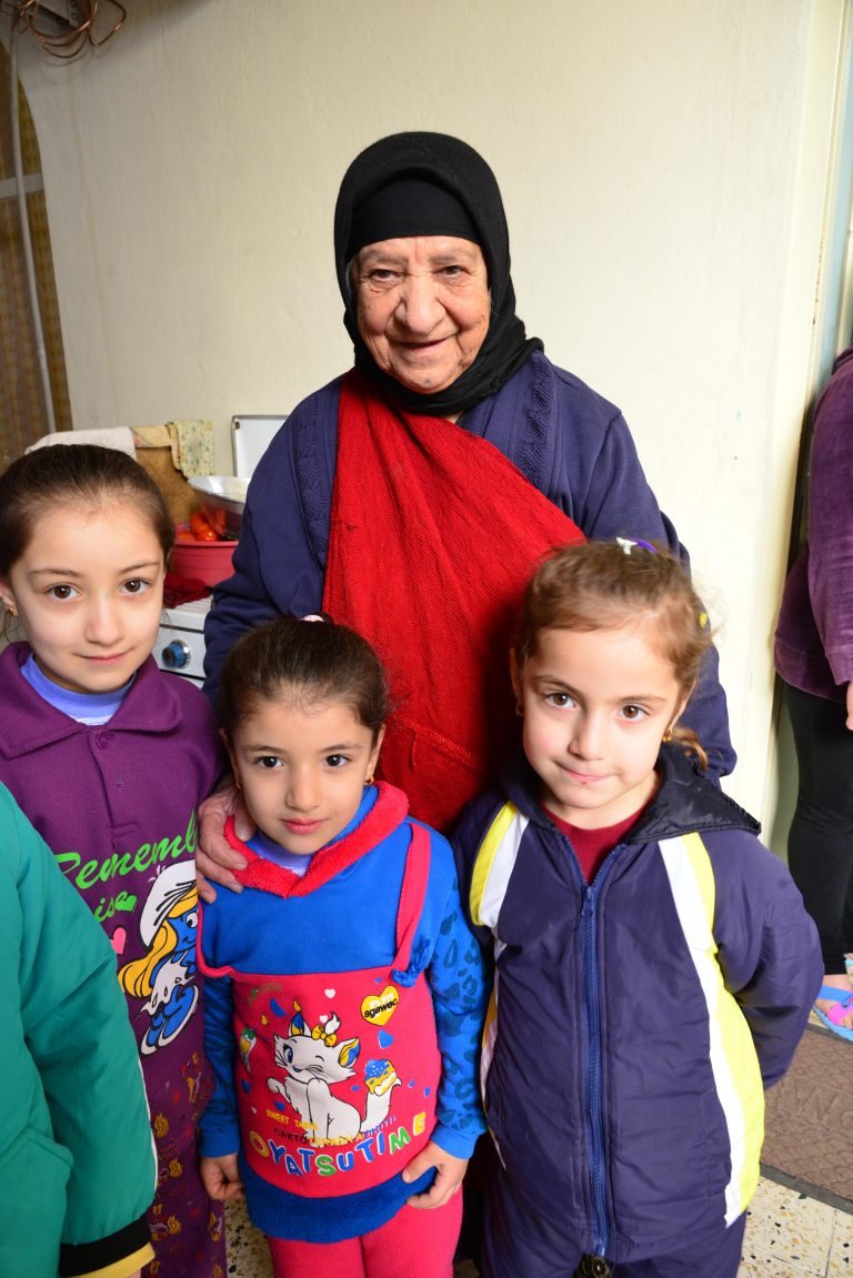 Displaced family from Qaraqosh (©Aid to the Church in Need)