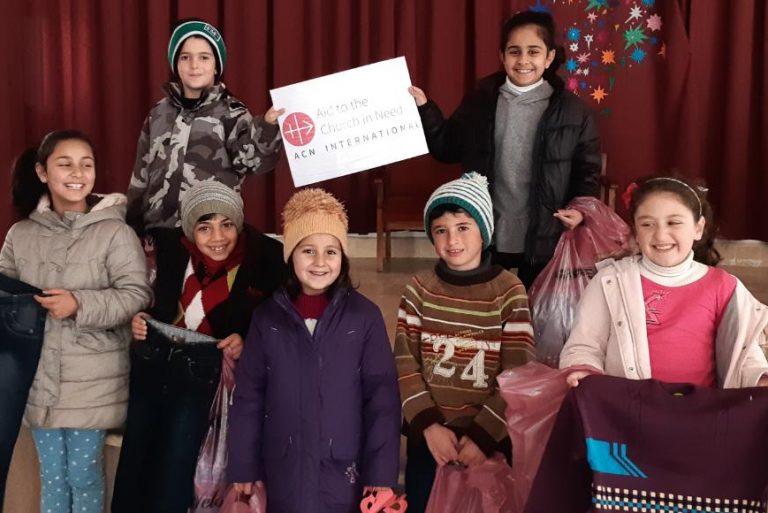 Syria 2018 Distribution of Christmas Gifts in Hauran SYRIA / NATIONAL 18/00432 ACN Christmas Gift for the children in Syria (Al-Hasakeh, Qamishly, Homs, Homs villages, Swaida, Aleppo, Damascus, Maloulla, Maaroune, Khabab & Horan) - 2018