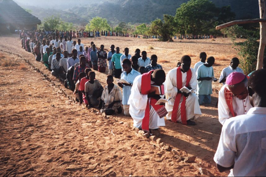 With picture of Good Friday devotions in the Nuba Mountains, Sudan (© Aid to the Church in Need)