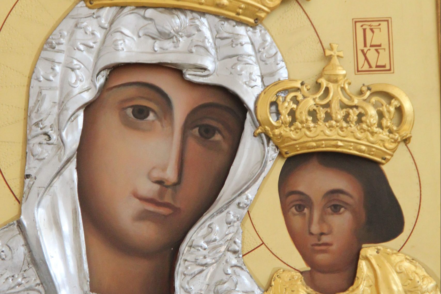 Icon of Mary, Mother of God ‘Zarvanytsia’ in the Greek-Catholic Cathedral of Kiev (© Aid to the Church in Need).