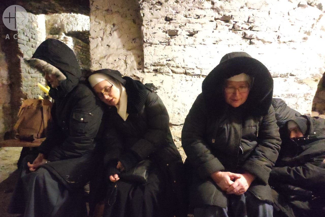 Religious Sisters in the shelter.