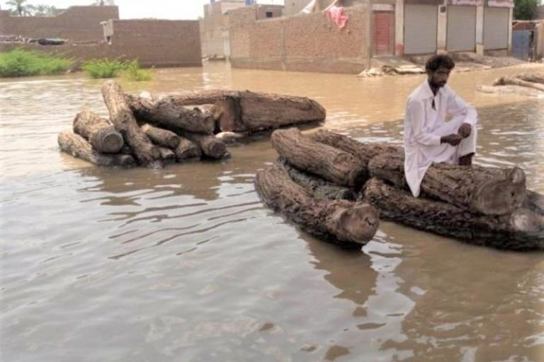 Floods in Sindh province (© Aid to the Church in Need)