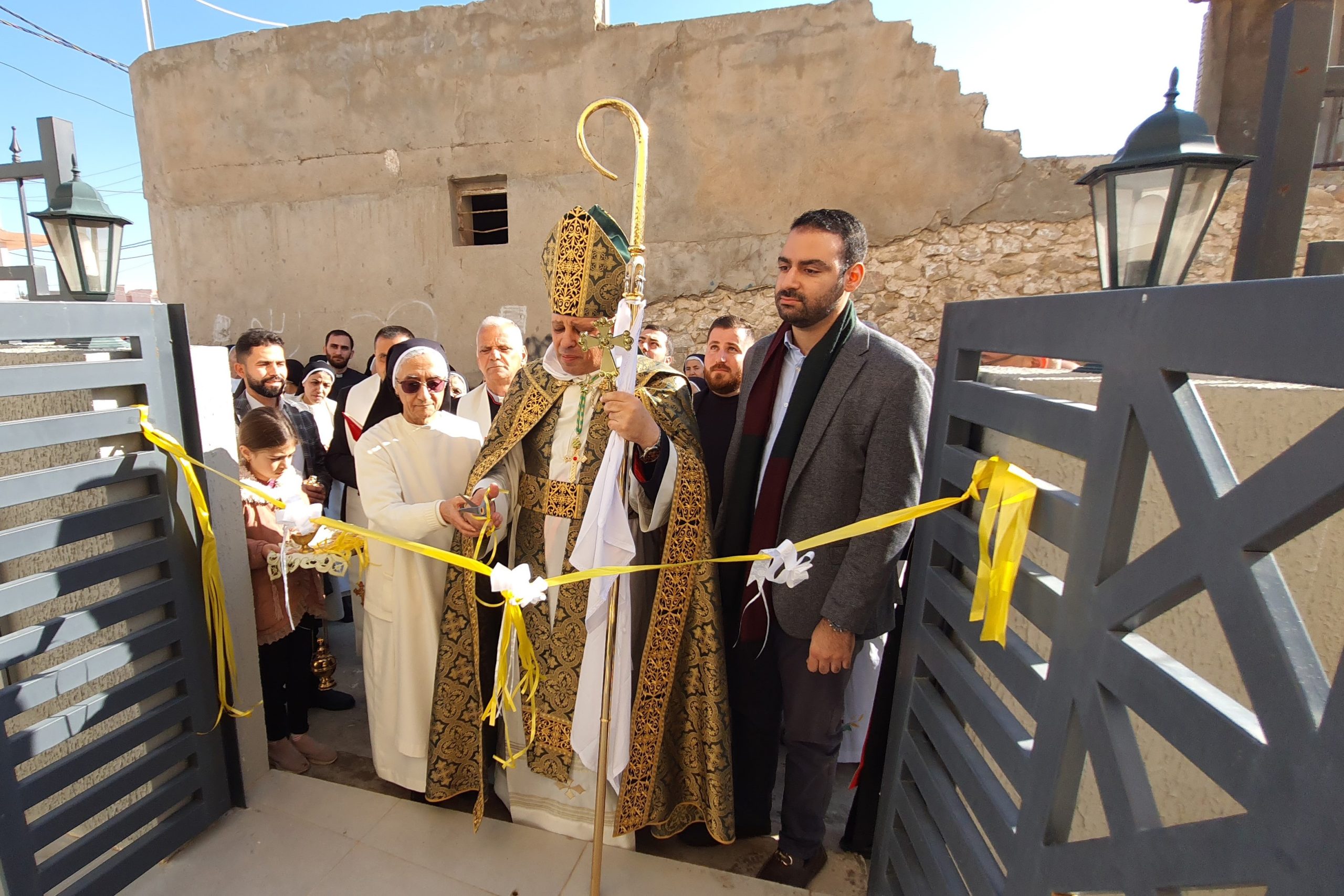 The consecration ceremony for the Dominican Sisters’ new convent in Batnaya (© ACN)