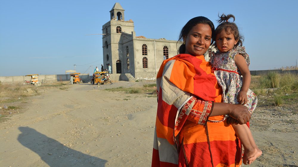 A mother and child in Pakistan