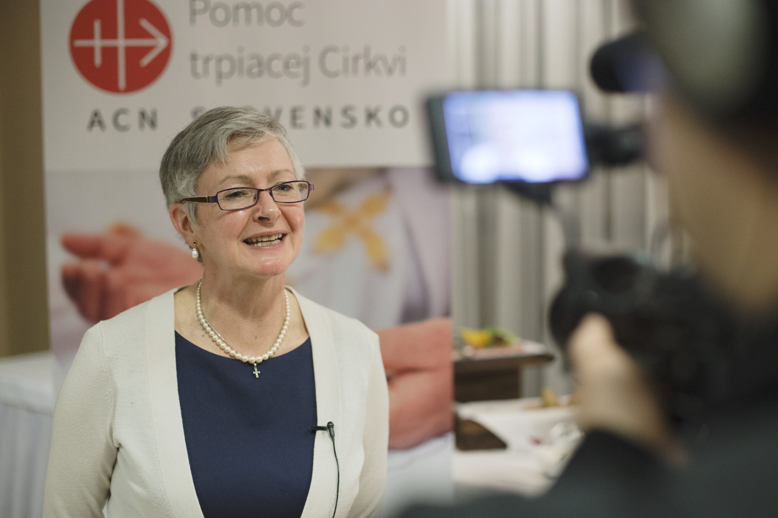 Regina Lynch at the opening of the new ACN national office in Slovakia in 2017.