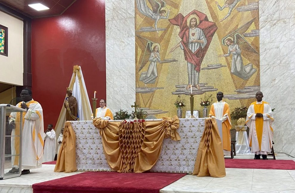 BENEFACTORS DAY MASS AT FARM STREETAttend in person or watch it online