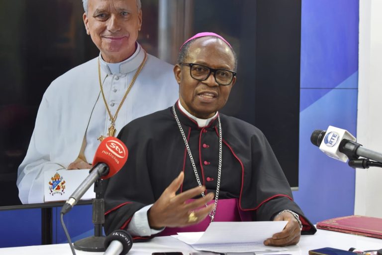 Archbishop Inácio Saure of Nampula at Wednesday’s press conference.